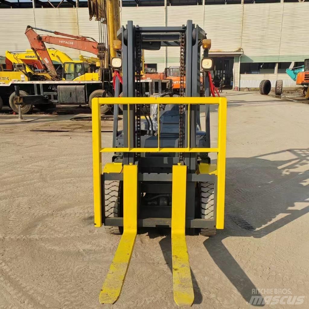 Komatsu FD 30 Diesel Trucker