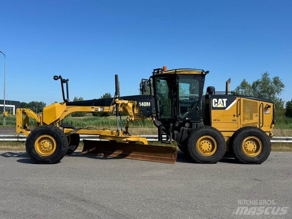 CAT 140M Veihøvler