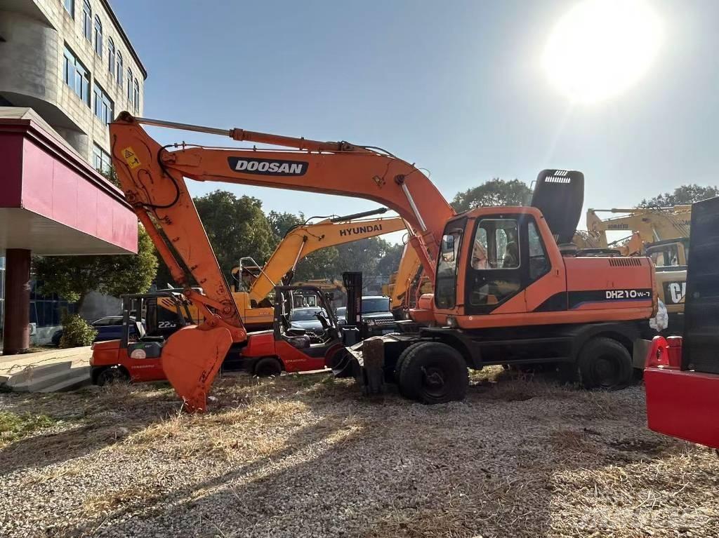 Doosan DH 210 W Hjulgravere