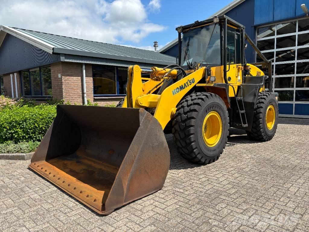 Komatsu WA 320-5 Hjullastere