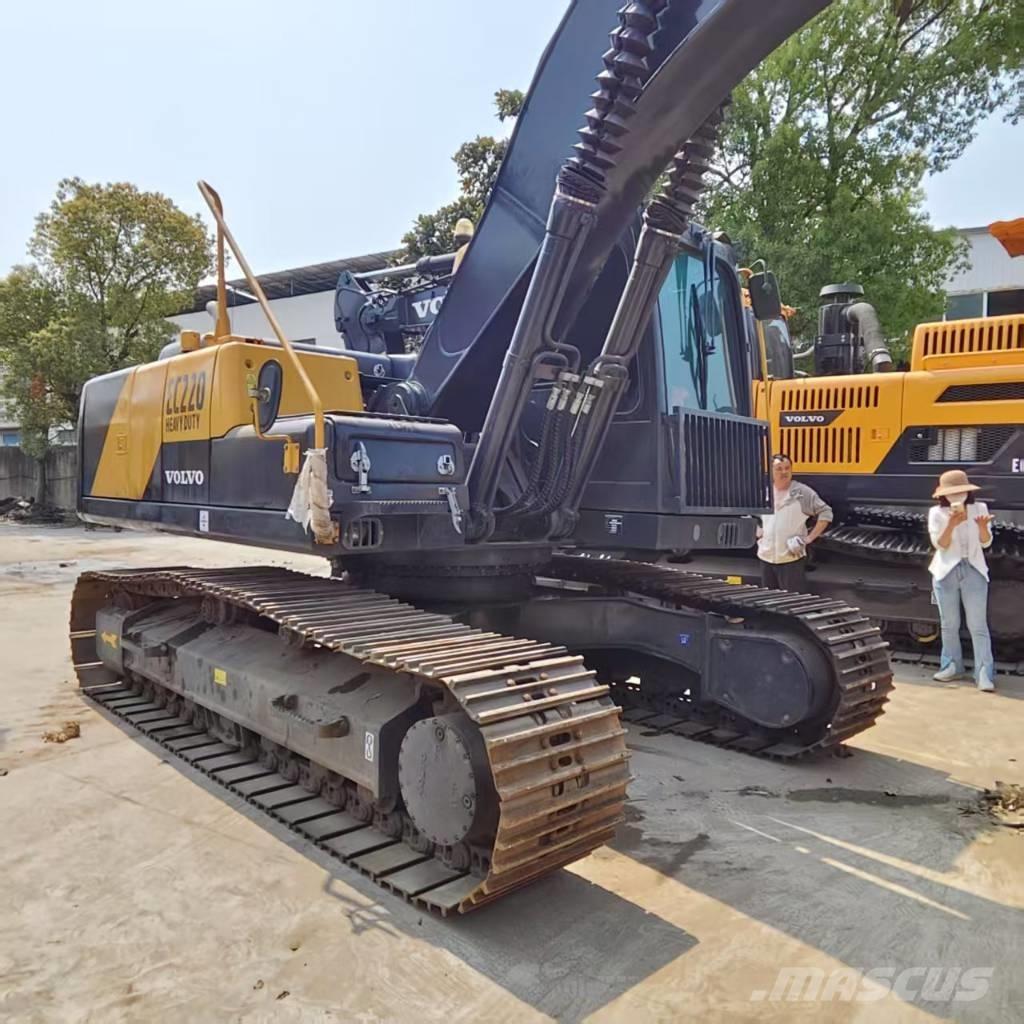 Volvo EC 220 DL Beltegraver