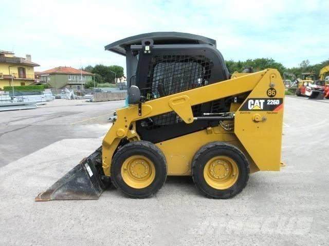 CAT 226 D Kompaktlastere