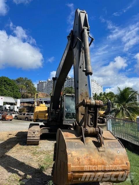 Volvo EC 220 DL Beltegraver