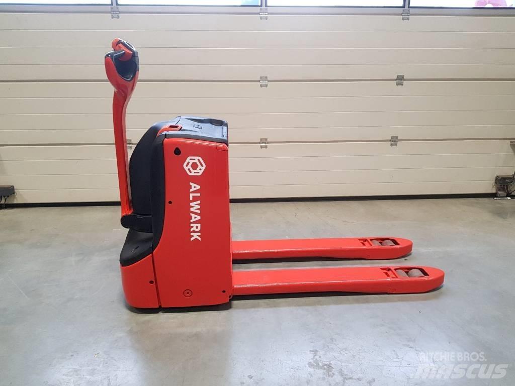 Linde T16 Lavtløftende truck