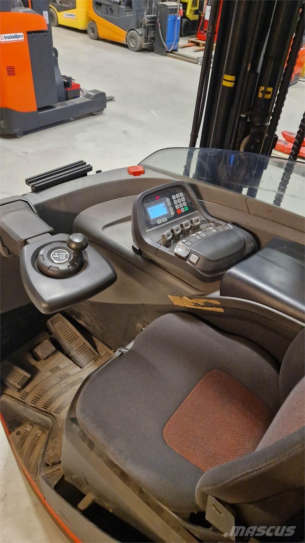 BT RRE160E Skyvemasttruck