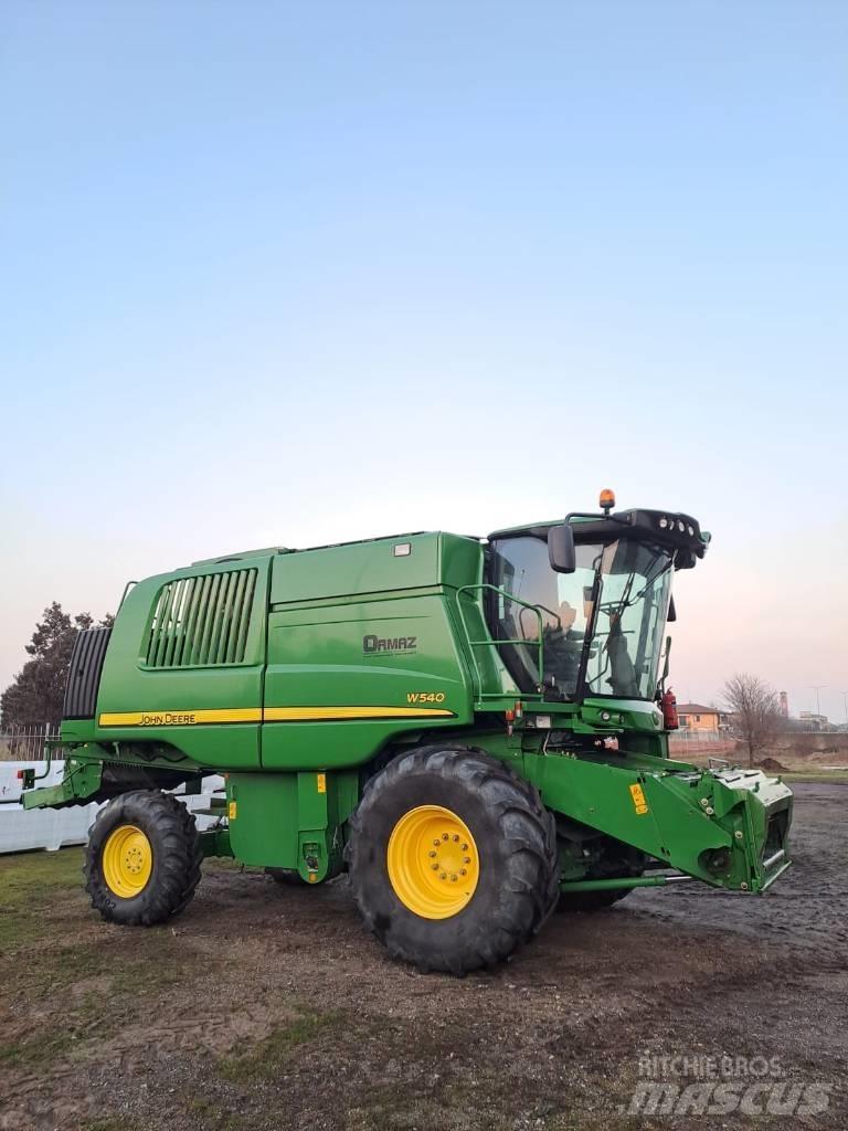 John Deere W 540 Skurtreskere