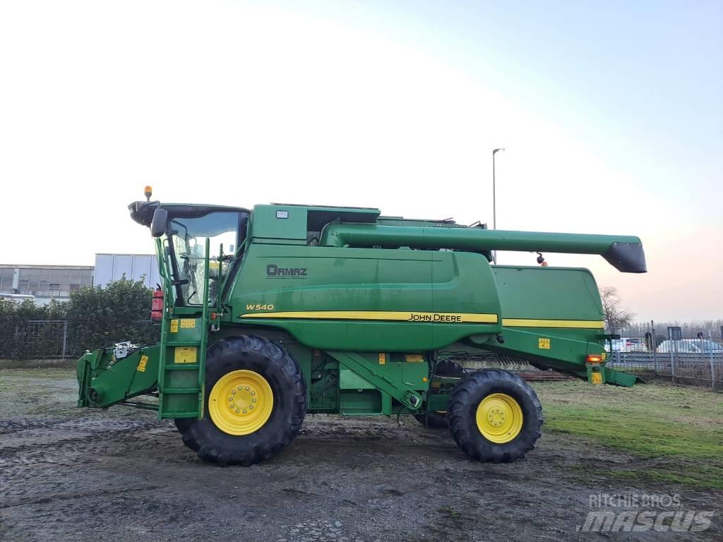 John Deere W 540 Skurtreskere