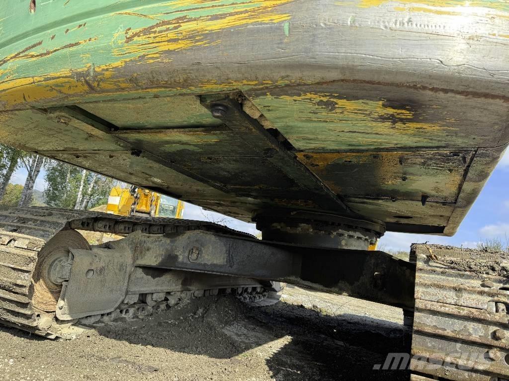 Komatsu PC 240 NLC-8 Beltegraver