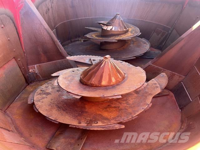 Peecon 26M³ Blande- og fôringsmaskiner