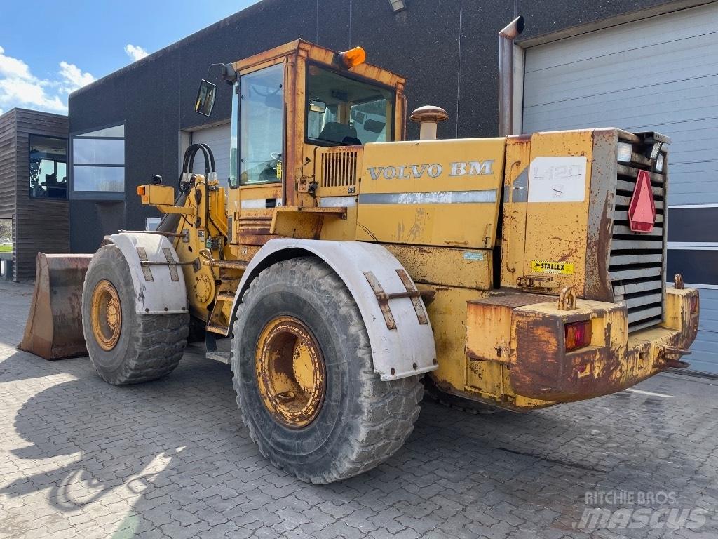 Volvo L120B Hjullastere