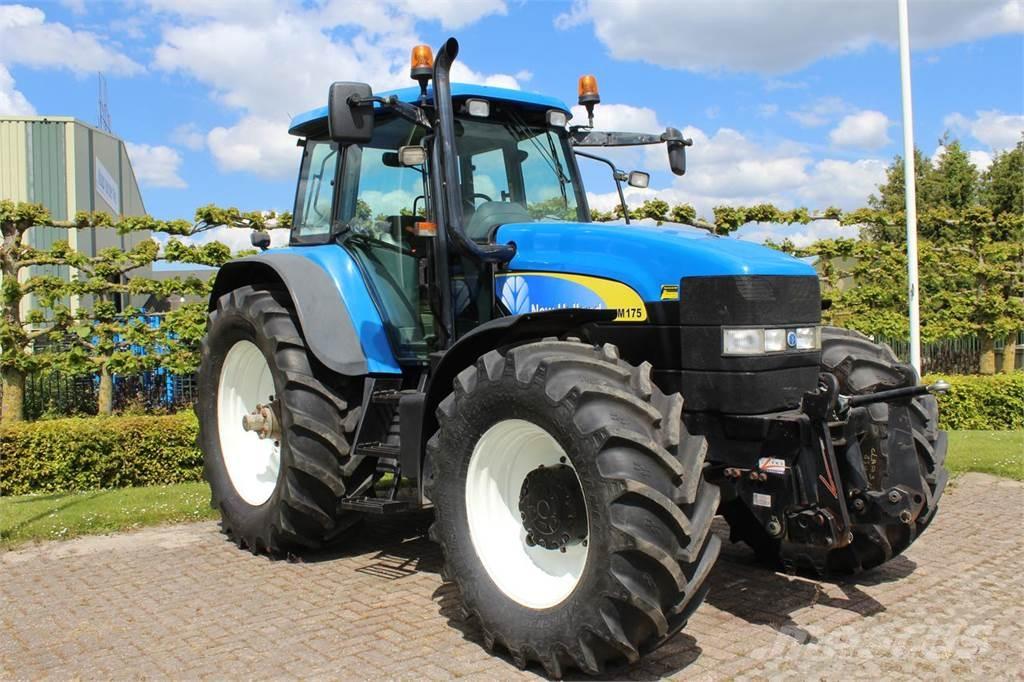 New Holland TM175 Traktorer