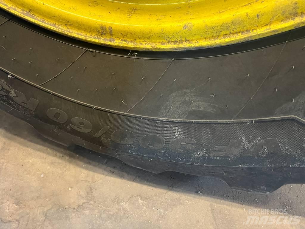 John Deere X9 1000 Skurtreskere
