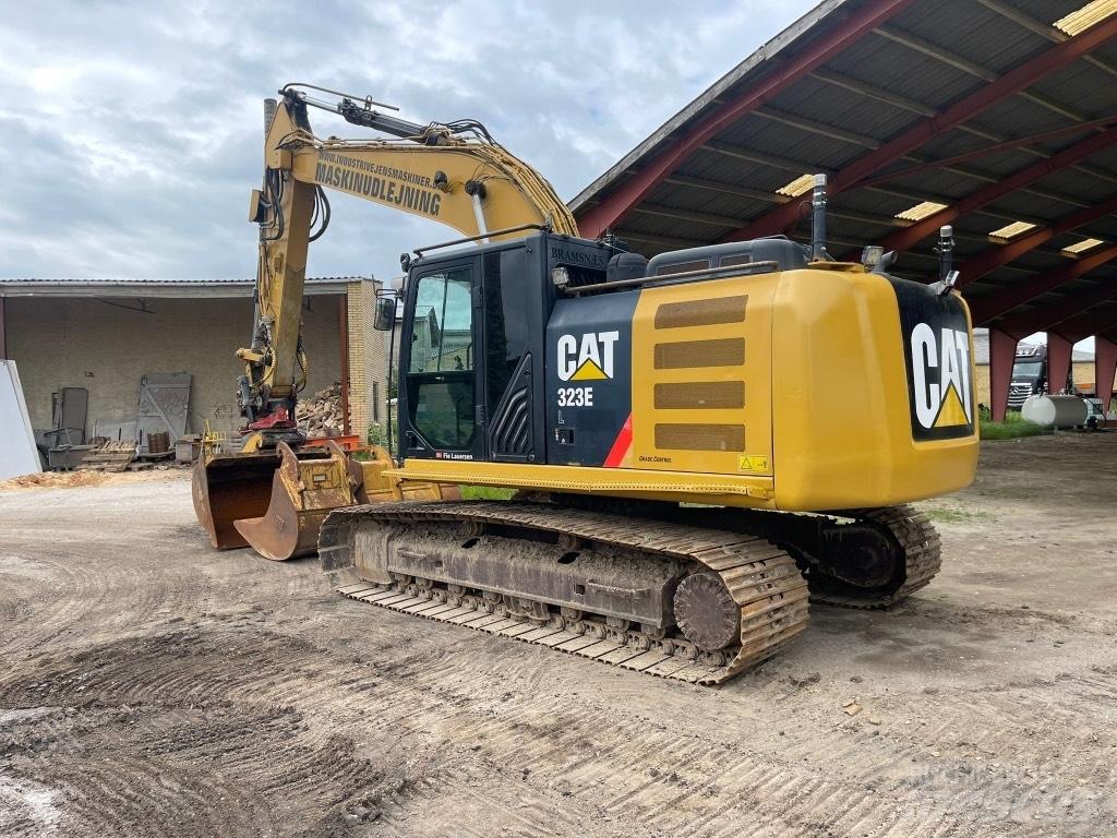 CAT 323 EL Beltegraver