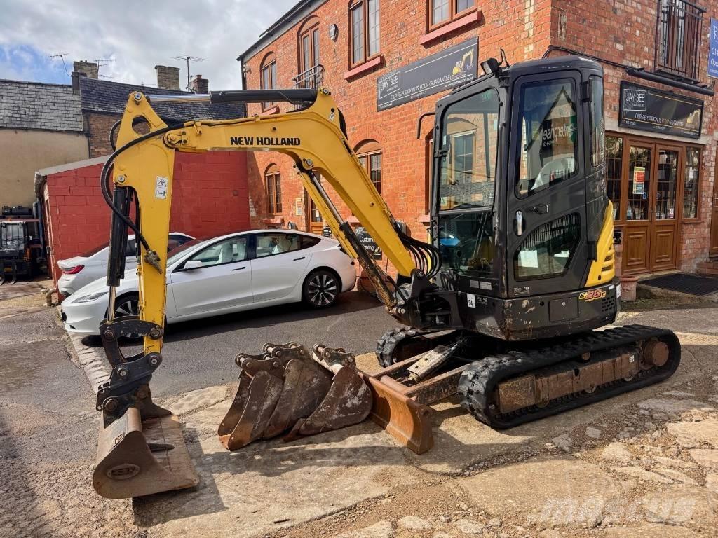 New Holland E26C Minigravere <7t