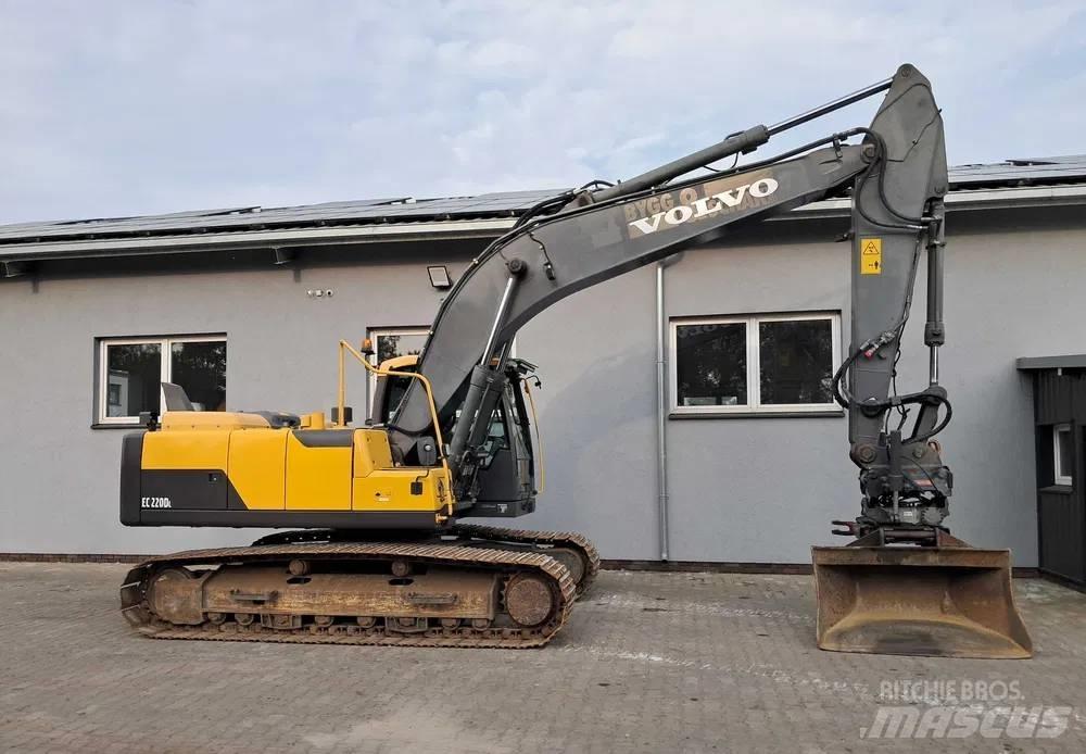 Volvo EC 220 DL Beltegraver
