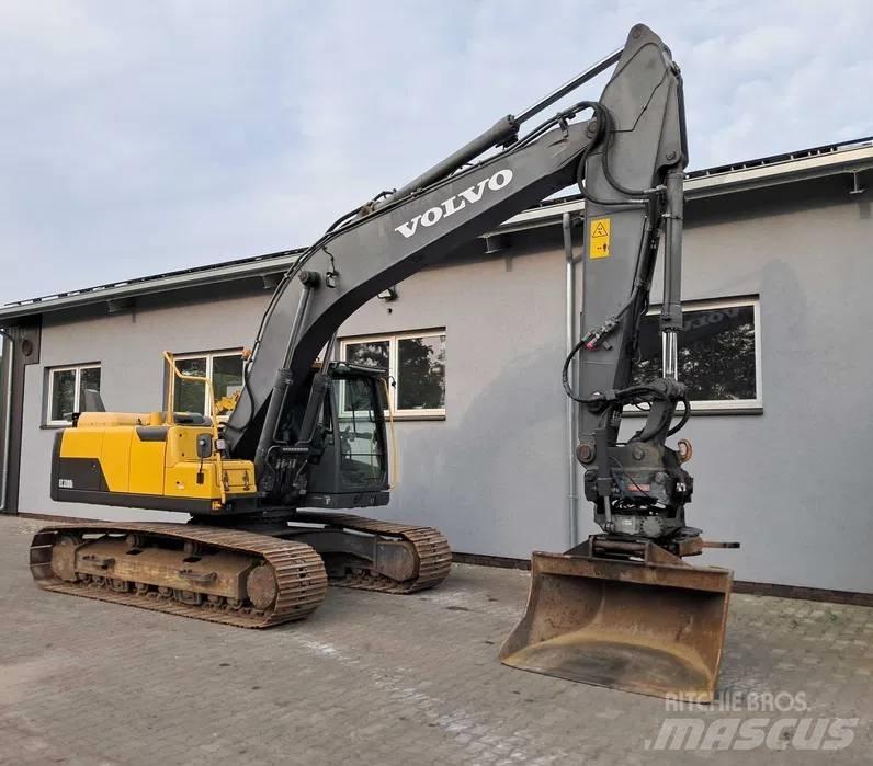 Volvo EC 220 DL Beltegraver