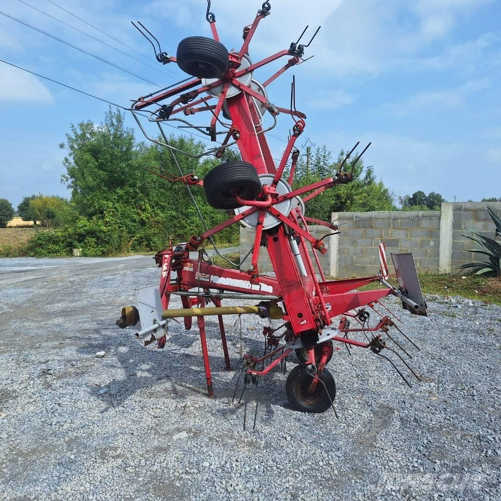 Kverneland Z765 Raker og høyvendere