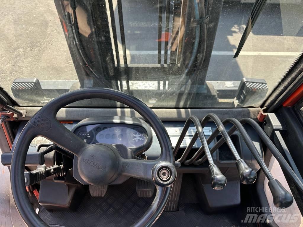 Toyota 02-8FD45 Diesel Trucker