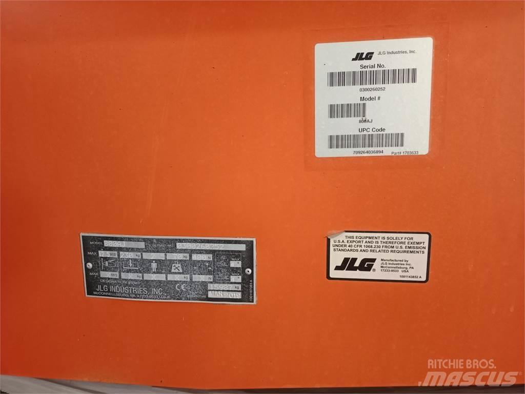 JLG 800AJ Leddede bomlifter