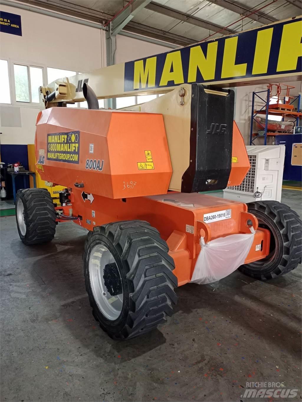 JLG 800AJ Leddede bomlifter