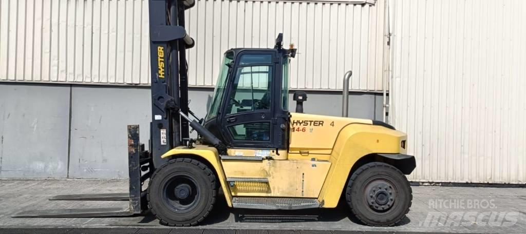Hyster H14XM6 Diesel Trucker