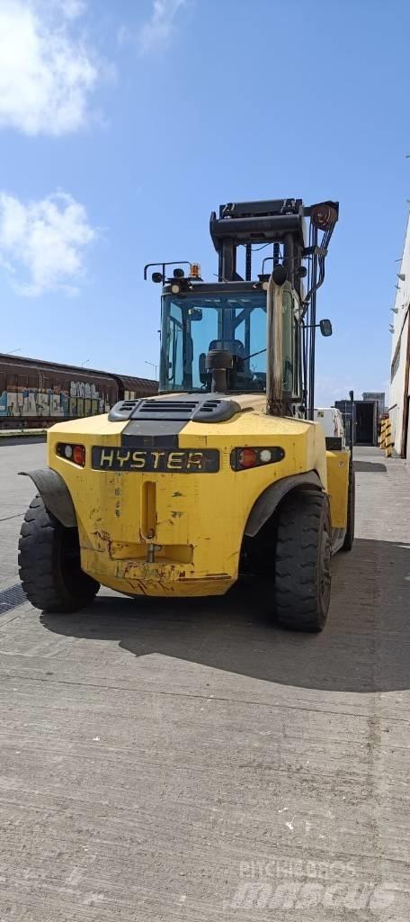 Hyster H14XM6 Diesel Trucker