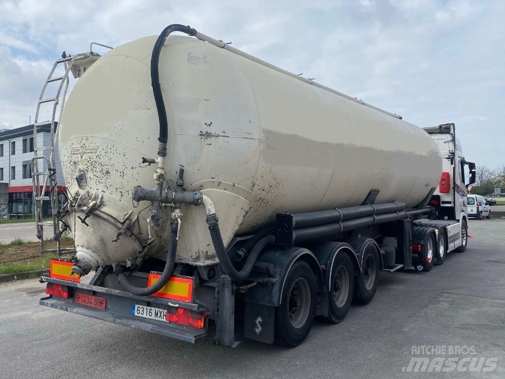 Spitzer SK2452 Tanksemi