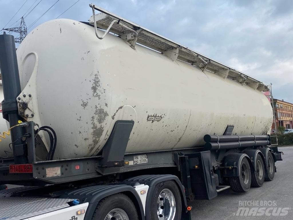 Spitzer SK2452 Tanksemi