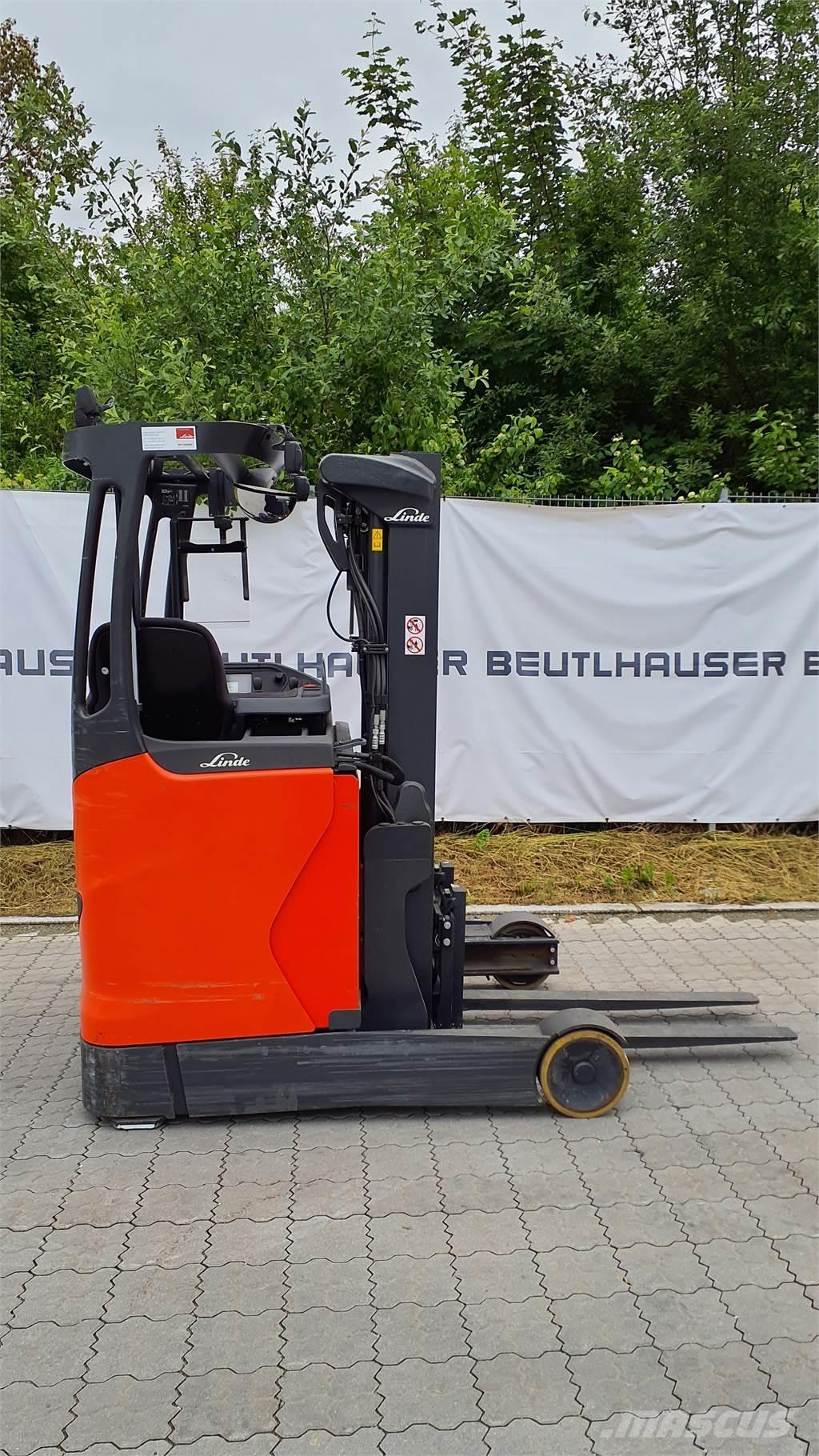 Linde R14B Skyvemasttruck