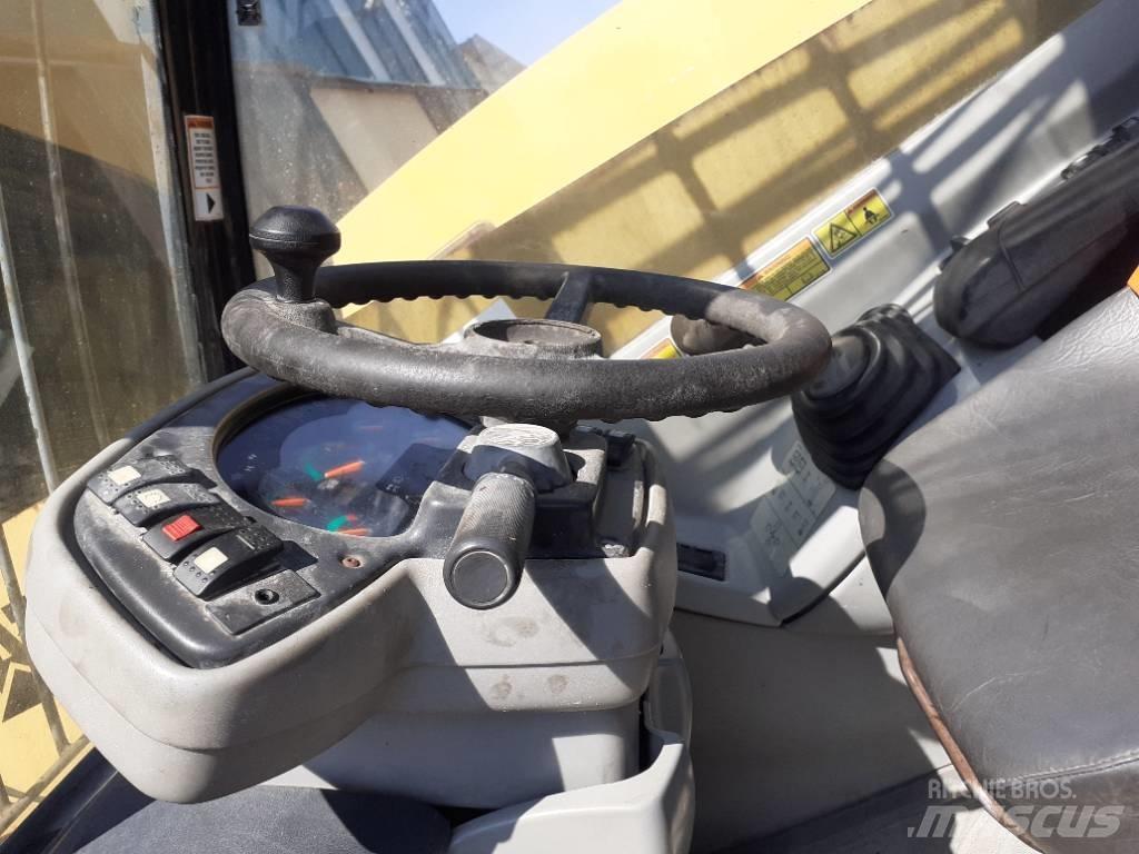 CAT TH 350 B Teleskoplastere