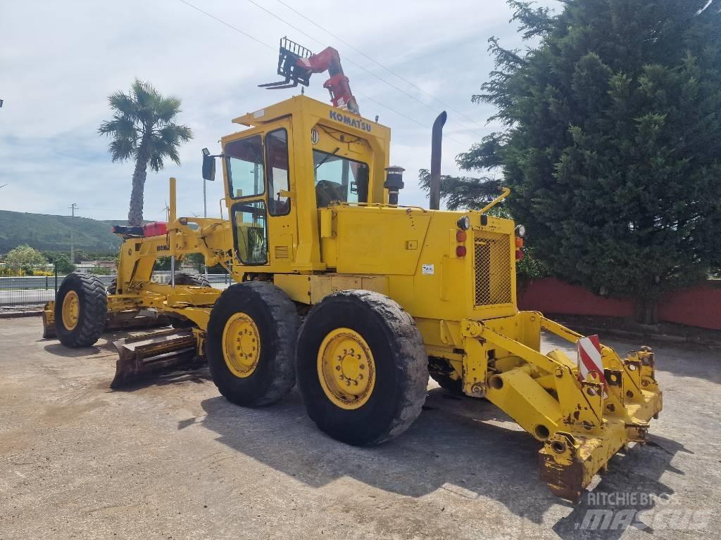 Komatsu GD 521 A-1 Veihøvler