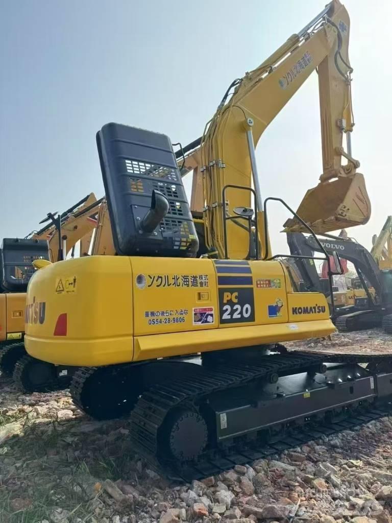 Komatsu PC 220 Beltegraver