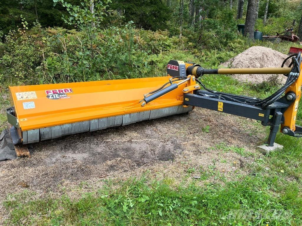 Ferri ZTE2300 Beitepussere og toppkuttere