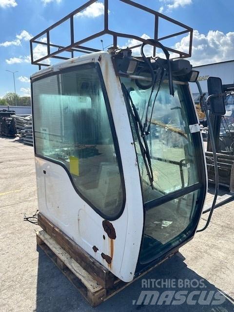 Liebherr R 914 C CAB Førerhus og Interiør