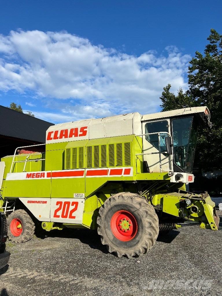 CLAAS Mega 202 Skurtreskere
