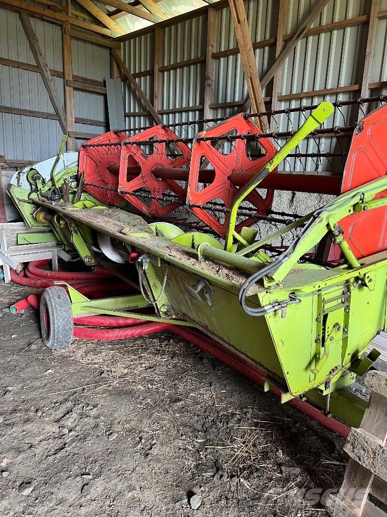 CLAAS Mega 202 Skurtreskere
