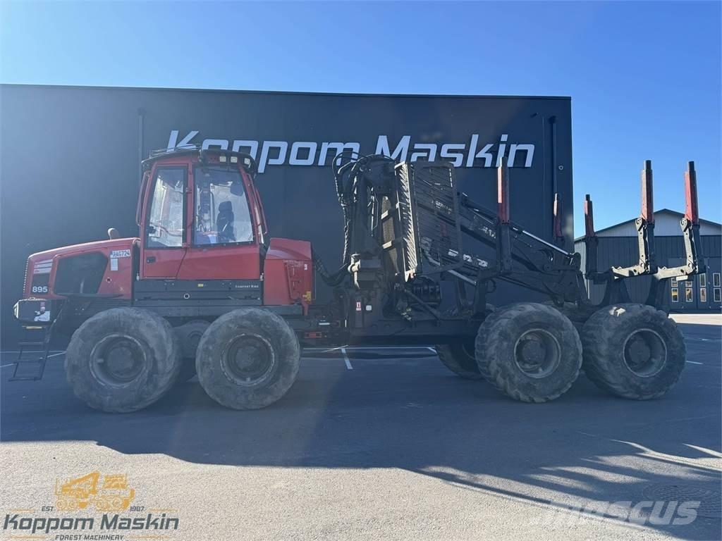 Komatsu 895 Lassbærere