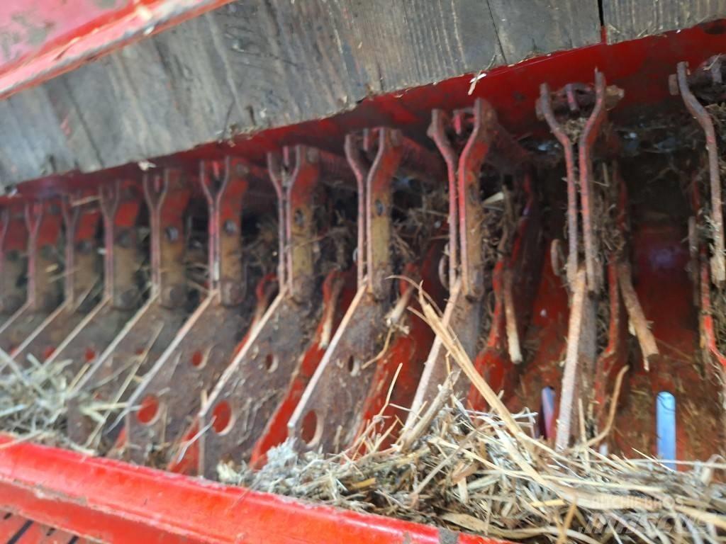 Pöttinger LW127 Selvlastende vogner