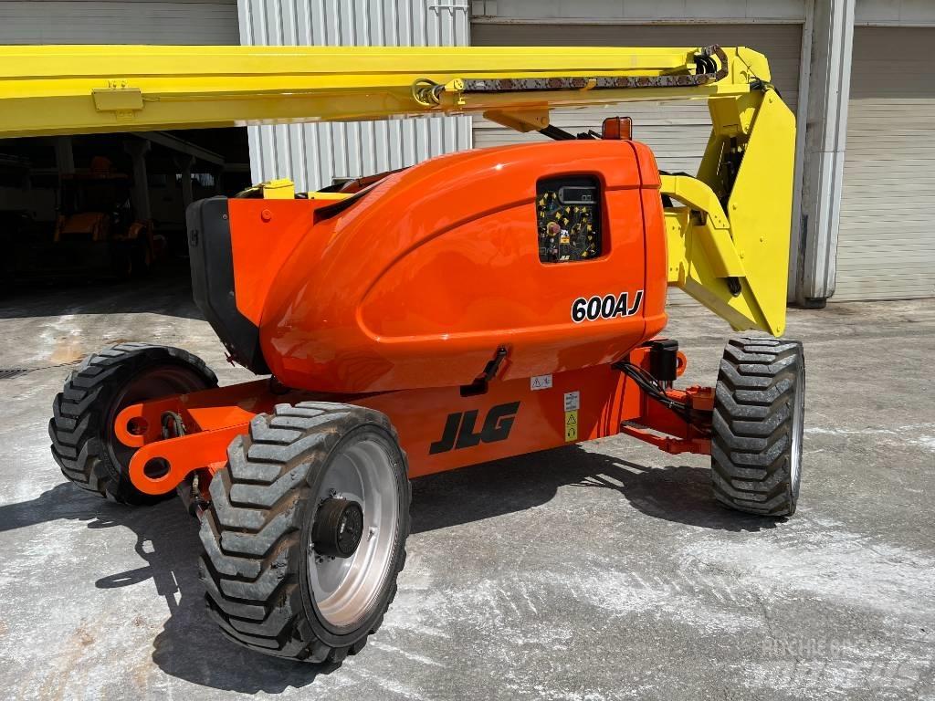 JLG 600 AJ Leddede bomlifter