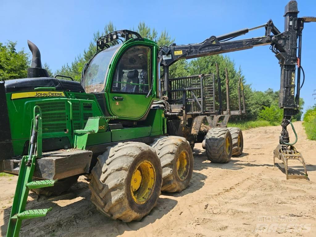 John Deere 1210 G Lassbærere