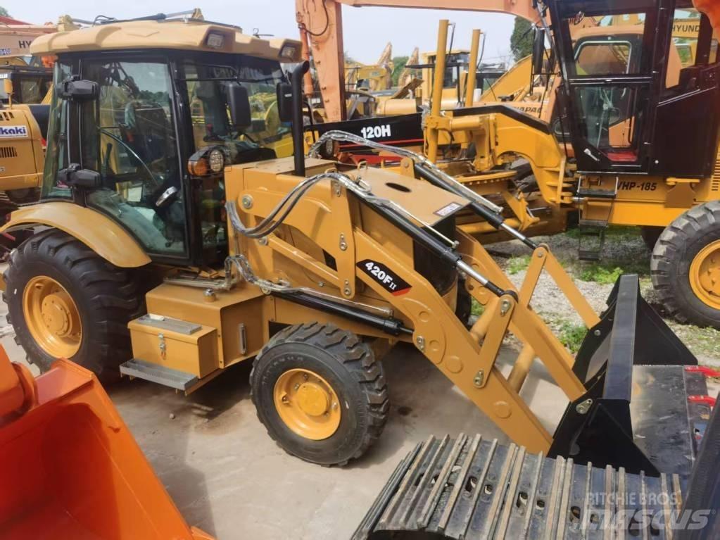 CAT 420 f2 Traktorgravere