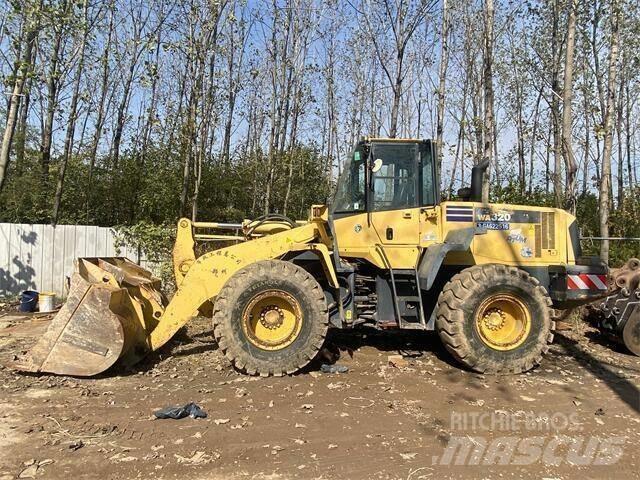 Komatsu WA320-5 Traktorgravere