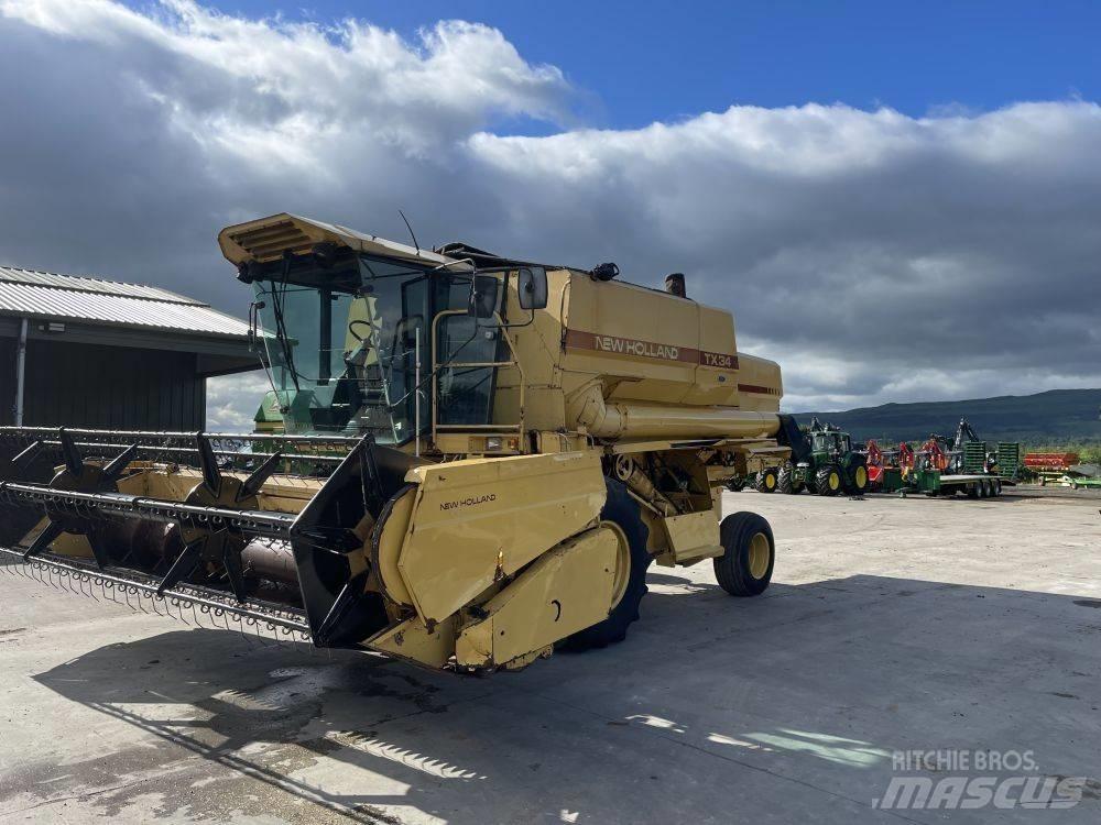 New Holland TX 34 Skurtreskere