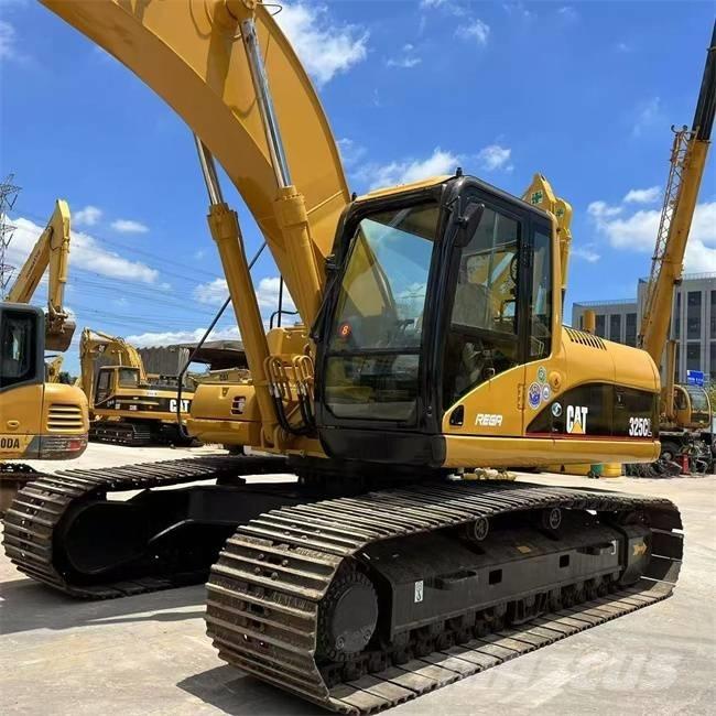 CAT 325 CL Beltegraver