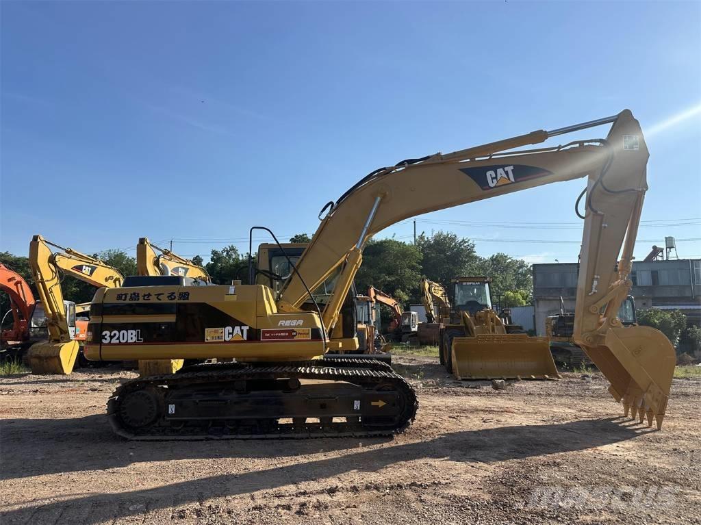 CAT 320 B Beltegraver