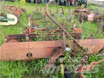 PZ 2400 Raker og høyvendere