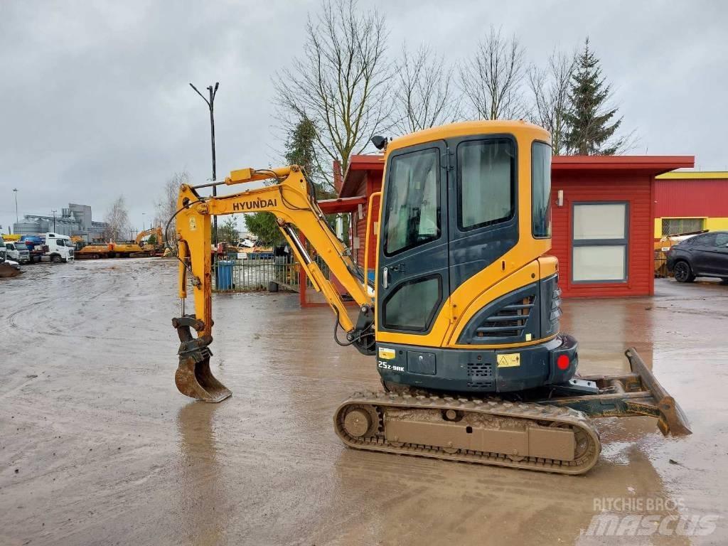 Hyundai R25Z-9AK Minigravere <7t