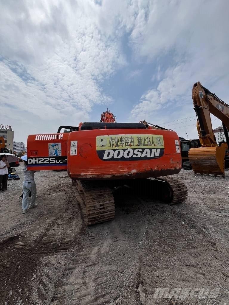Doosan DH 225 LC-7 Beltegraver