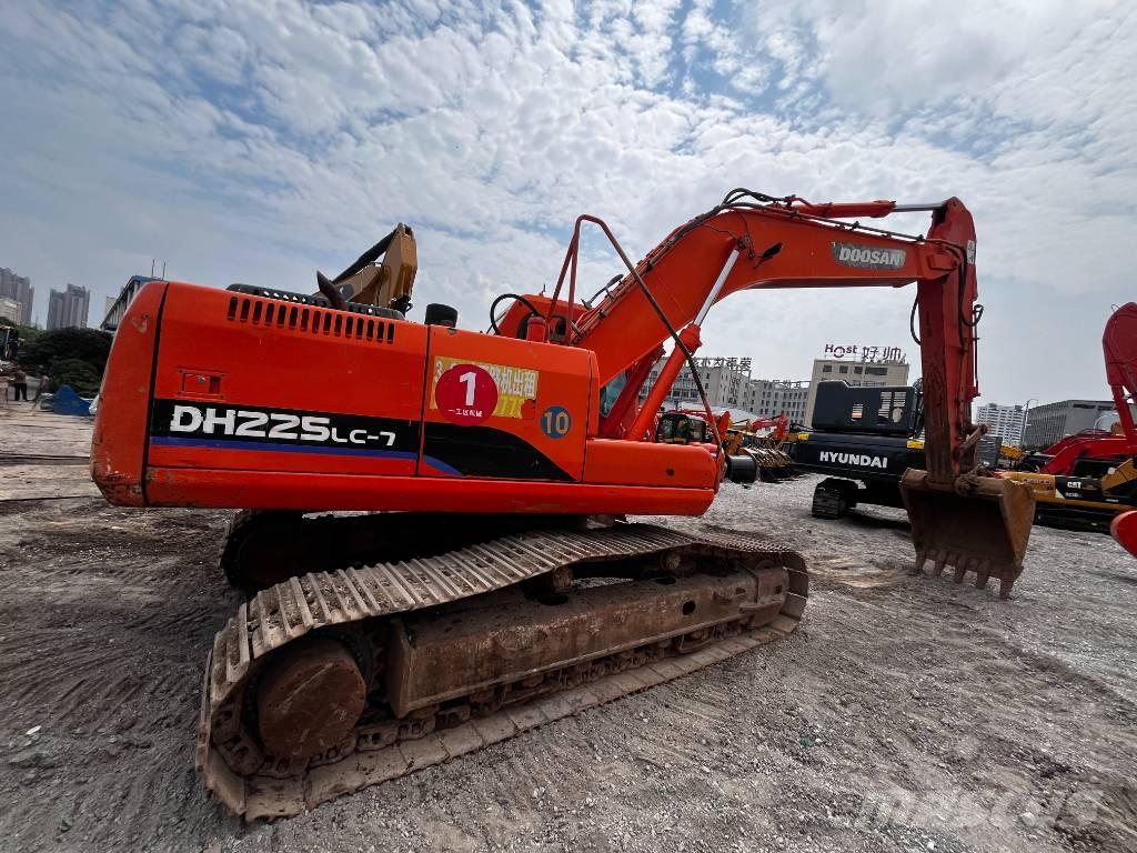 Doosan DH 225 LC-7 Beltegraver