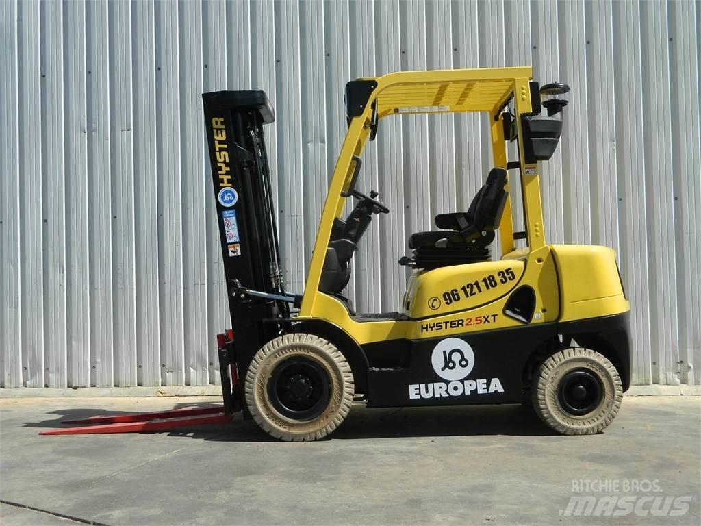 Hyster H2 50XT Diesel Trucker